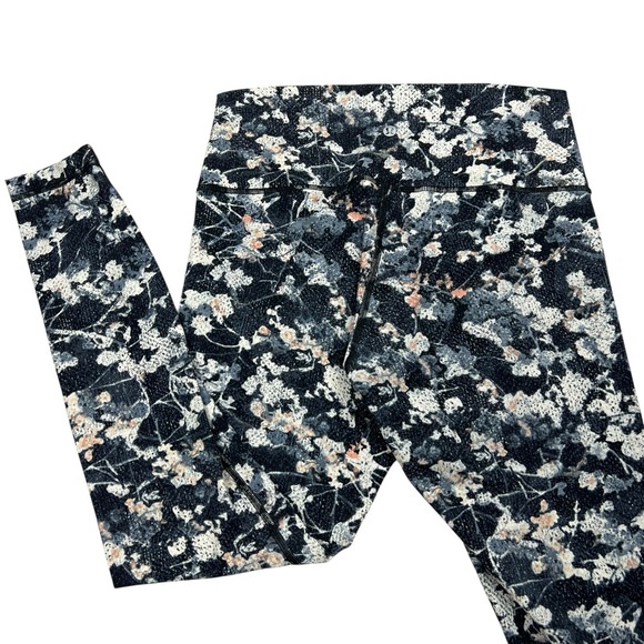 Lululemon Wunder Under Leggings Womens‎ Size 10 Black White Spring Bloom Floral - Picture 1 of 6